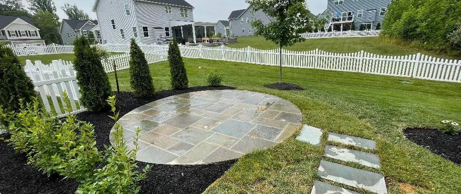 Neat yard in Bristow, VA, with no leaves.